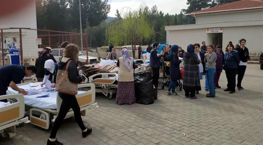 Denizli'de şiddetli deprem! Art arda artçı sarsıntılar...