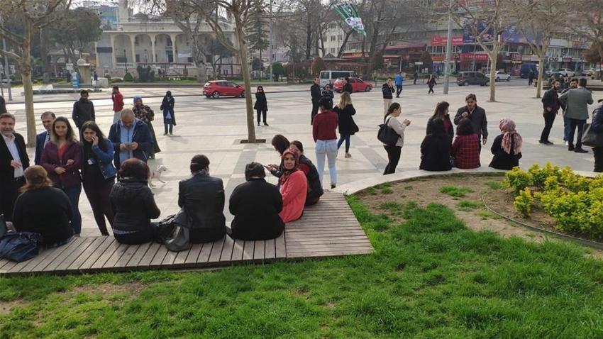 Denizli'de şiddetli deprem! Art arda artçı sarsıntılar...