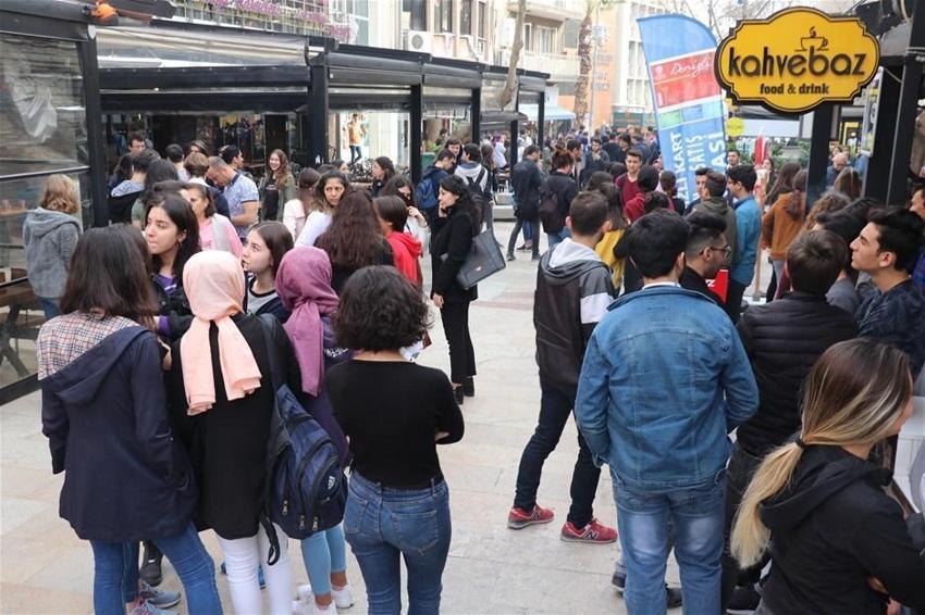 Denizli'de şiddetli deprem! Art arda artçı sarsıntılar...