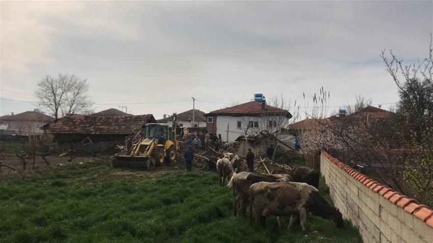 Denizli'de şiddetli deprem! Art arda artçı sarsıntılar...