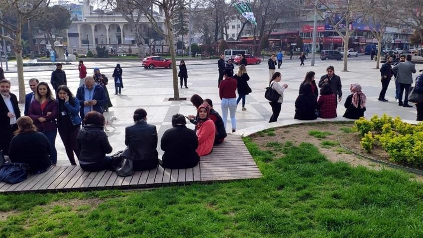 Denizli'de şiddetli deprem! Art arda artçı sarsıntılar...
