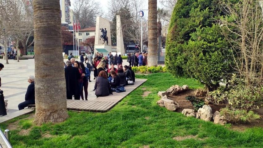 Denizli'de şiddetli deprem! Art arda artçı sarsıntılar...