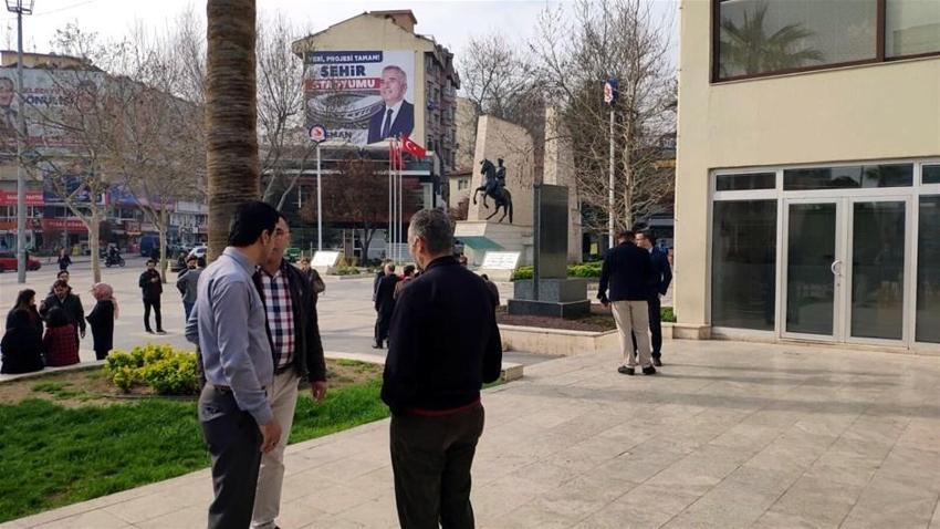 Denizli'de şiddetli deprem! Art arda artçı sarsıntılar...