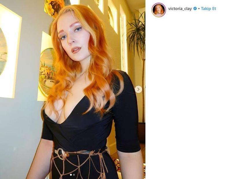 Victoria Clay'in dekoltesi olay oldu