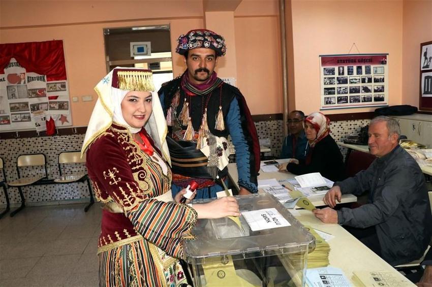 Türkiye sandık başında, yurttan seçim manzaraları!