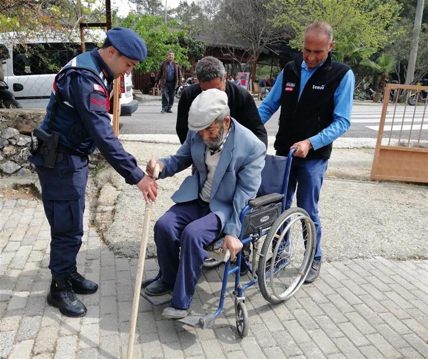 Türkiye sandık başında, yurttan seçim manzaraları!