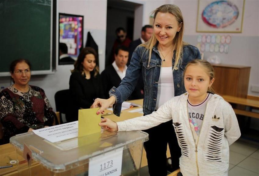 Türkiye sandık başında, yurttan seçim manzaraları!