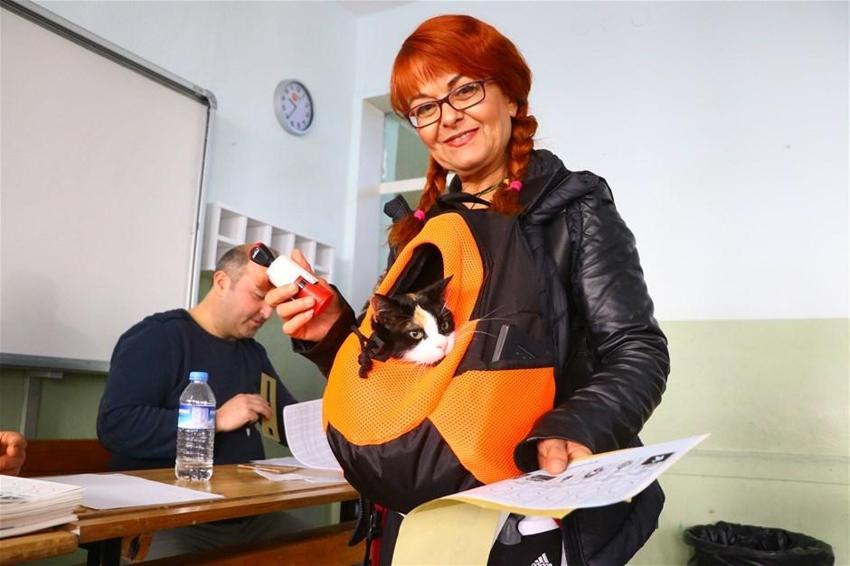 Türkiye sandık başında, yurttan seçim manzaraları!