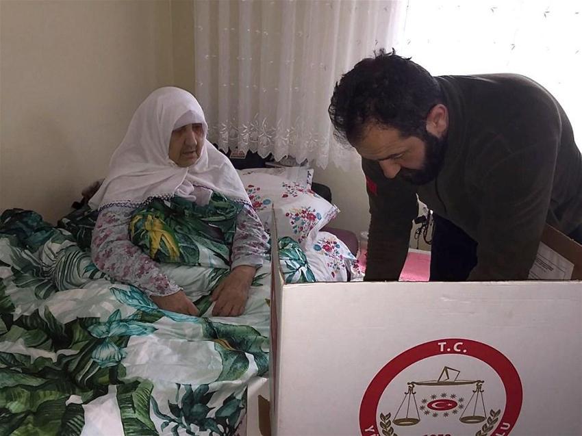 Türkiye sandık başında, yurttan seçim manzaraları!