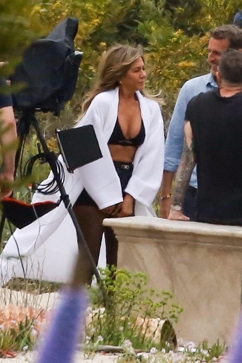 Jennifer Aniston nefes kesti