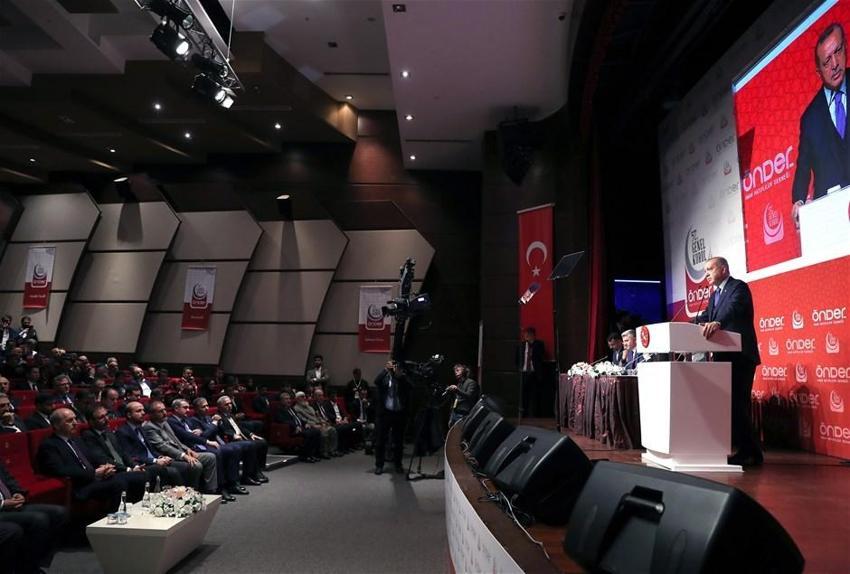 Cumhurbaşkanı Erdoğan: İmam hatipli olmak demek dava adamı ve buna talip olmak demektir