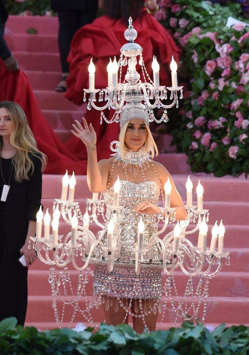Met Gala partisinin en dikkat çekenleri