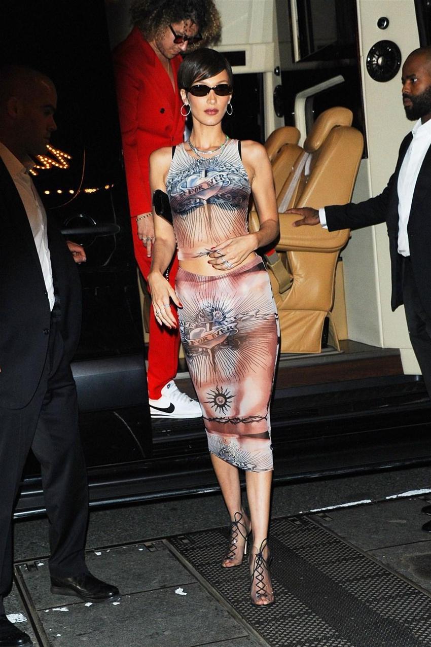 Met Gala partisinin en dikkat çekenleri