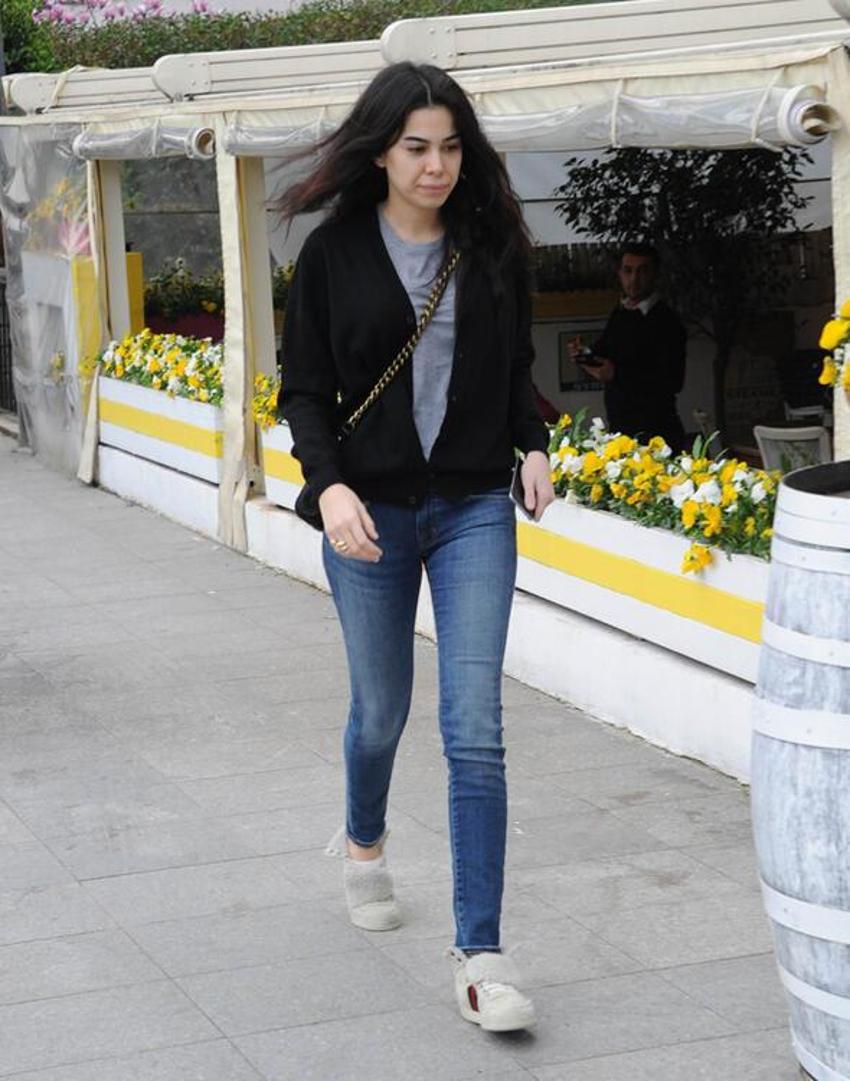 Asena Atalay'a sokak ortasında şok!