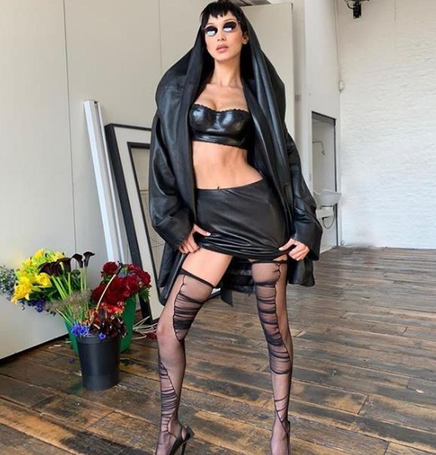 İkinci Hatice vakası! Bella Hadid kalçasını açtı