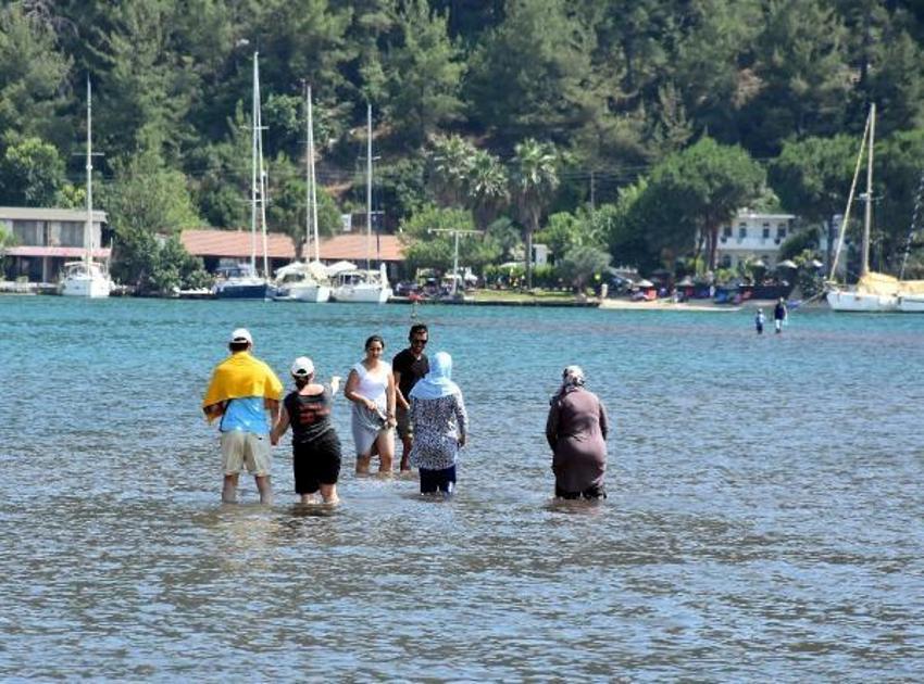 Kızkumu'na turist yağıyor