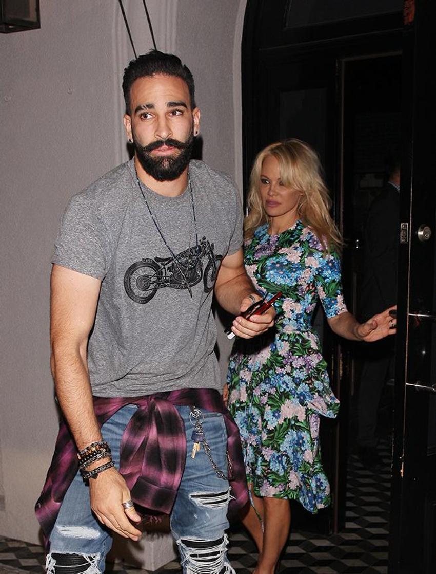 Pamela Anderson'dan 'aldatıldım' itirafı!