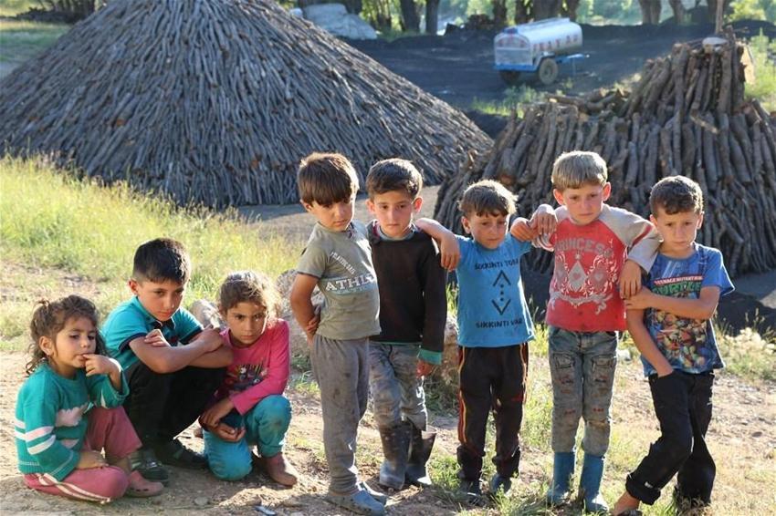 İlk defa drone gören masum çocuklar