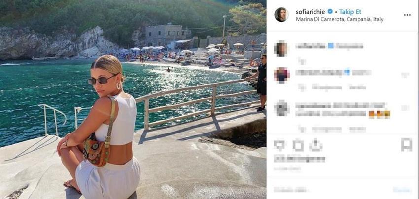 Sofia Richie'den bikini şov