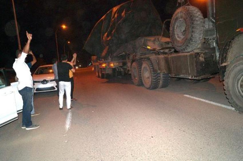 Sınırda askeri hareketlilik! Komandolar bölgede...