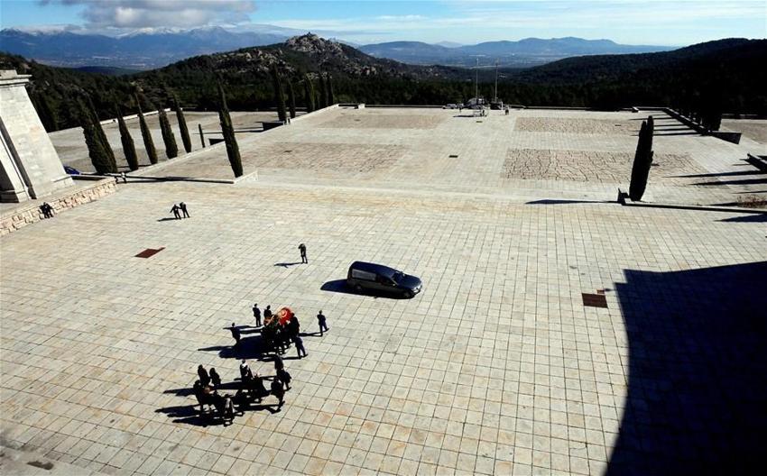İspanya diktatörü Francisco Franco’nun mezarı taşındı