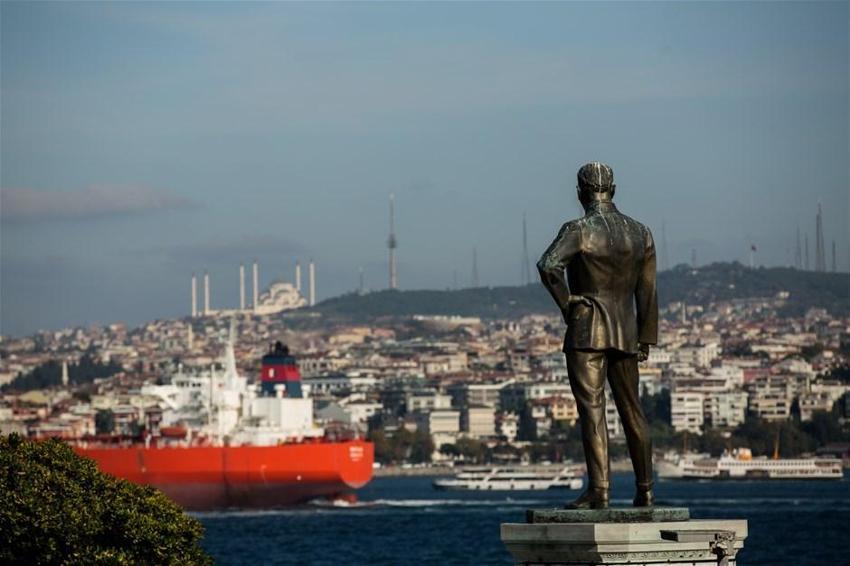 Atatürk'ün ilk heykelinin hali tepki topluyor!
