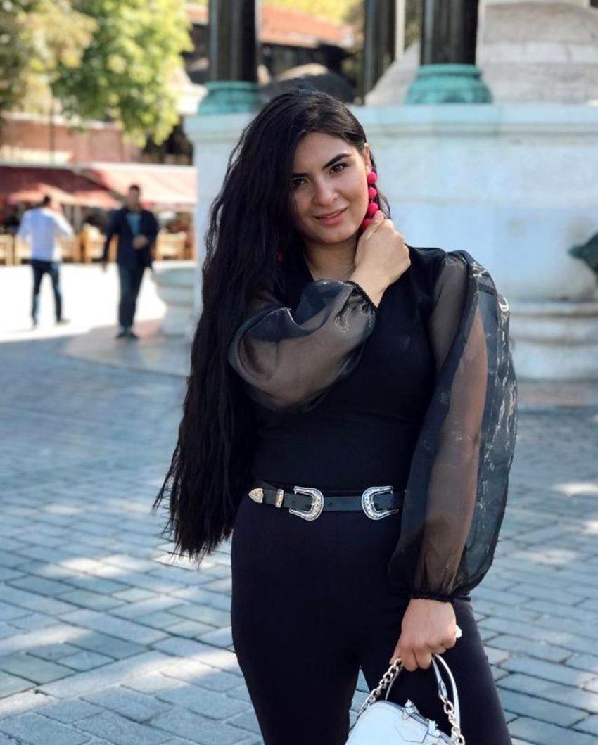 Hanife'den mini etekli paylaşım!