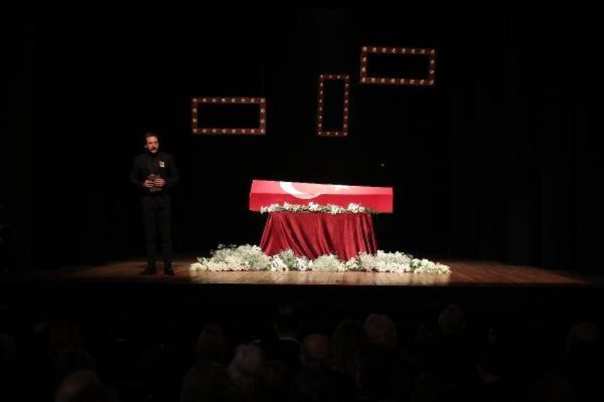 Yıldız Kenter son yolculuğuna uğurlandı