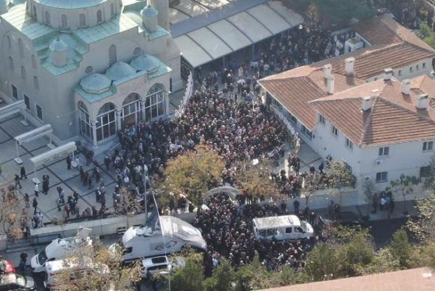 Yıldız Kenter son yolculuğuna uğurlandı
