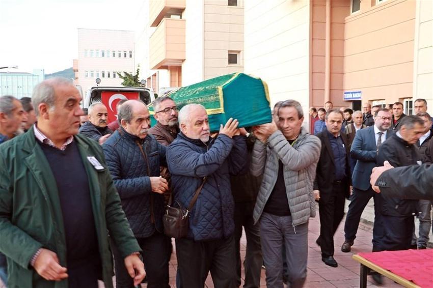Balkondan düşerek ölen profesöre acı veda!