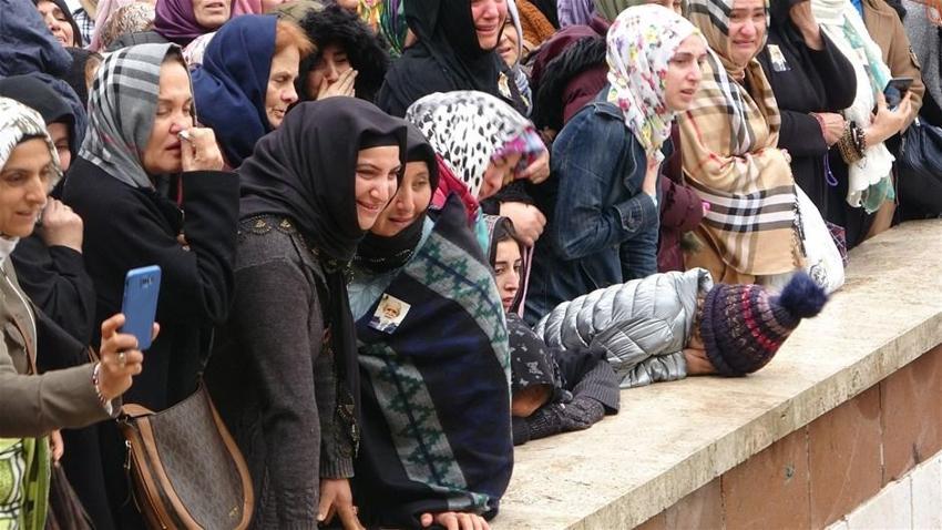 "Sahte Peygamber'in cenazesi" tartışması sürüyor!
