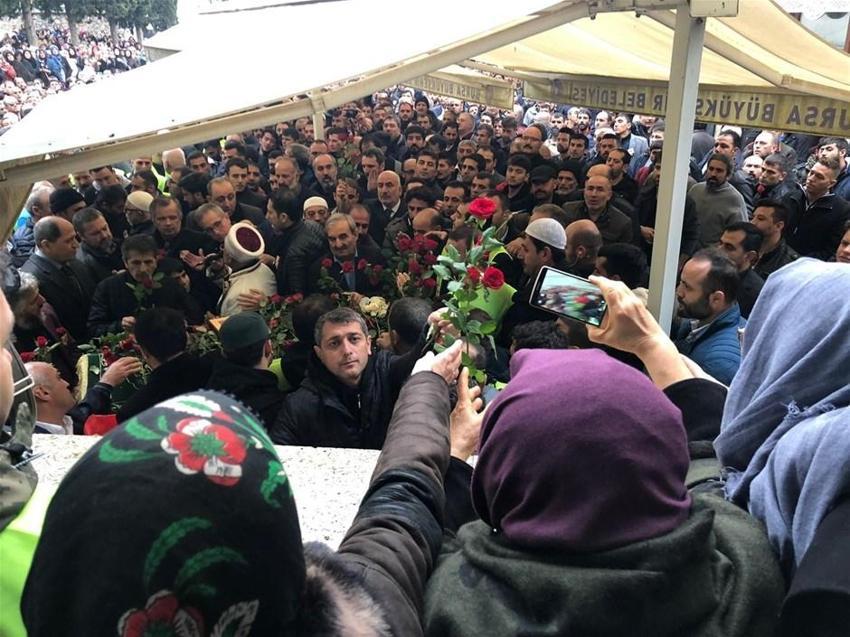 "Sahte Peygamber'in cenazesi" tartışması sürüyor!
