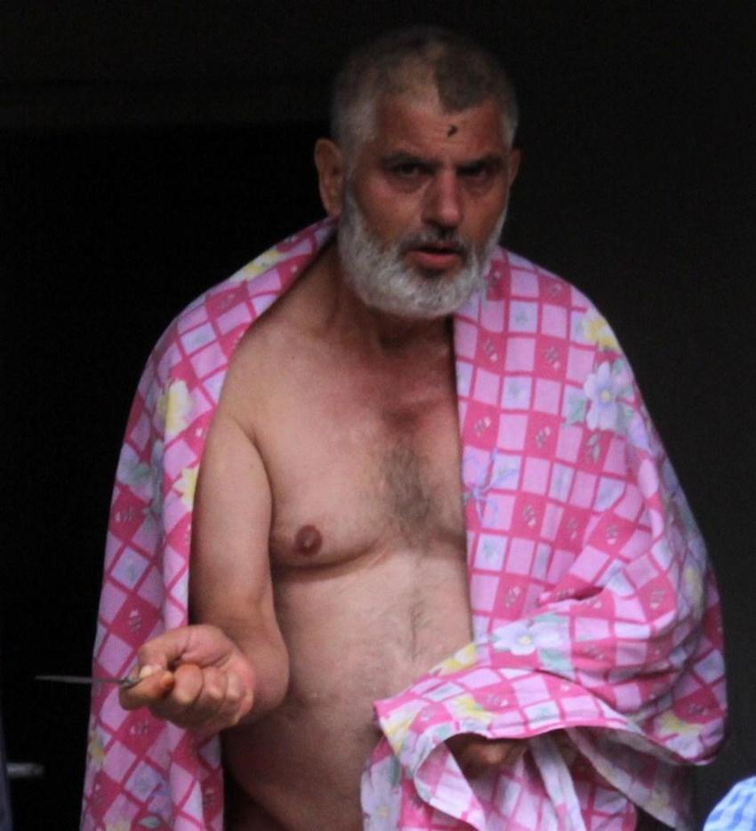 Eski boksöre biber gazlı müdahale! Şok görüntüler...