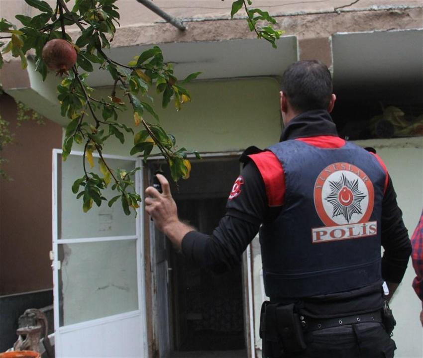 Eski boksöre biber gazlı müdahale! Şok görüntüler...