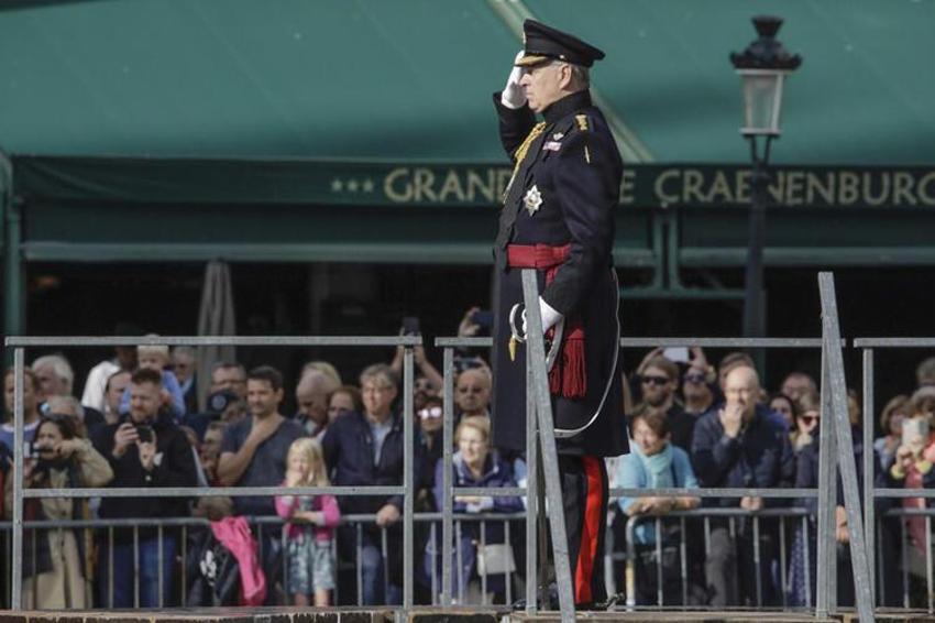 Sapık milyarderin rezaletinde şok detay...