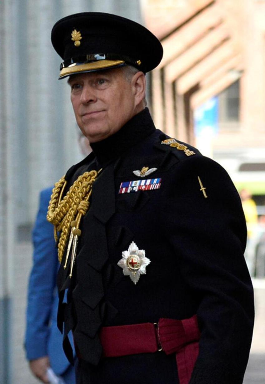 Sapık milyarderin rezaletinde şok detay...