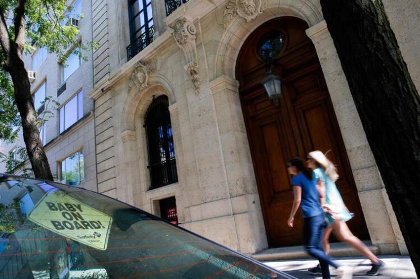 Sapık milyarderin rezaletinde şok detay...