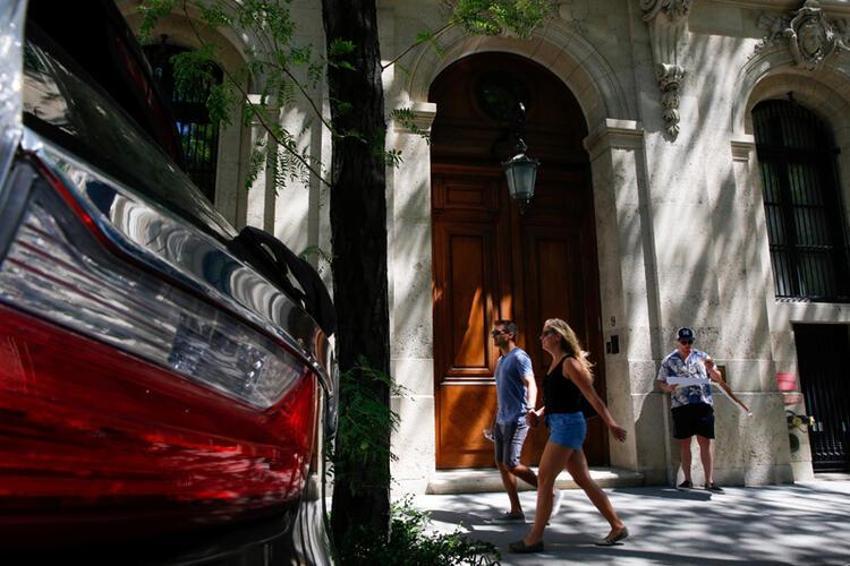 Sapık milyarderin rezaletinde şok detay...