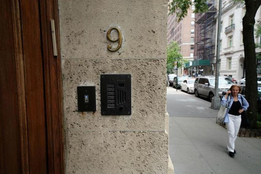 Sapık milyarderin rezaletinde şok detay...