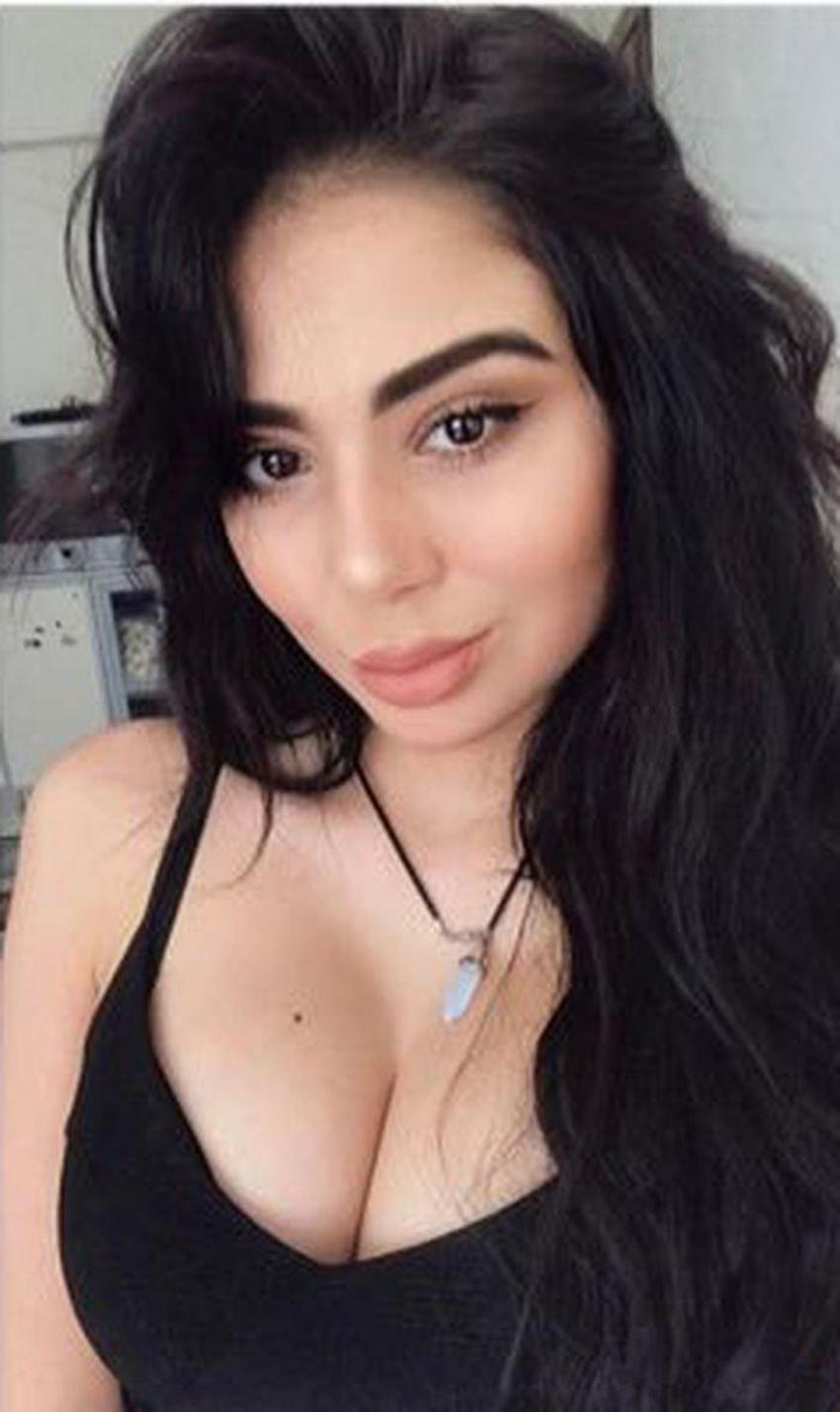 Merve Taşkın'dan küvet pozu!