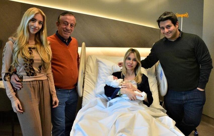 Ali Ağaoğlu kez dede oldu!