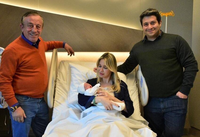 Ali Ağaoğlu kez dede oldu!
