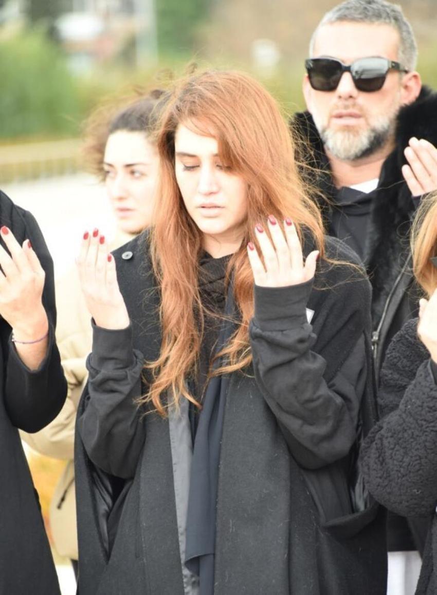 Zeynep Koçak'ın acı günü! Babasını kaybetti