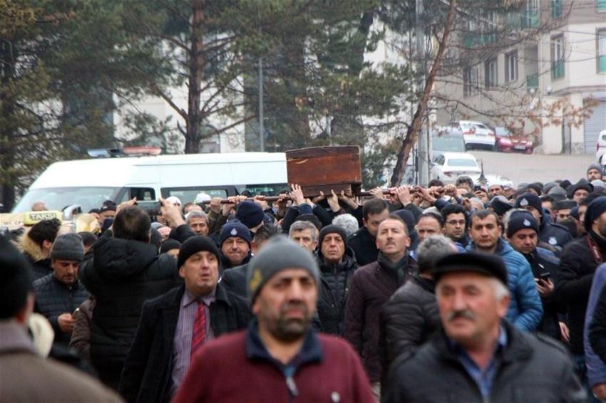 103 yaşında ölen emekli imam Yusuf Şengönül'un cenazesine binlerce kişi katıldı