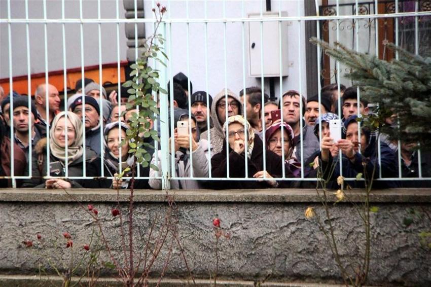 103 yaşında ölen emekli imam Yusuf Şengönül'un cenazesine binlerce kişi katıldı