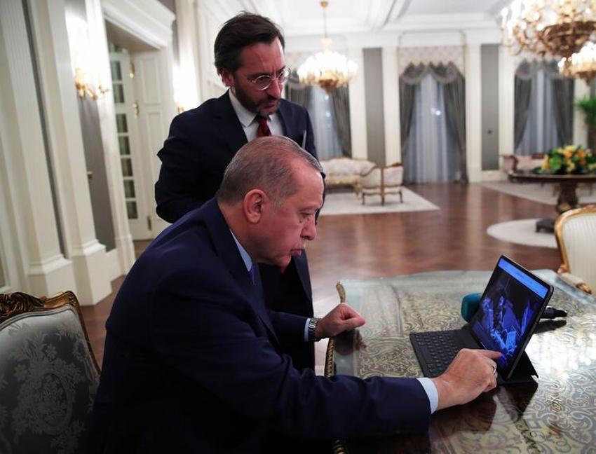 Cumhurbaşkanı Erdoğan 'Yılın Fotoğrafları' oylamasına katıldı