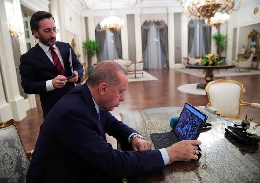 Cumhurbaşkanı Erdoğan 'Yılın Fotoğrafları' oylamasına katıldı
