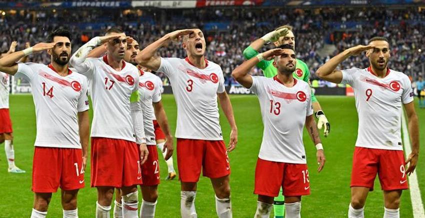 Cumhurbaşkanı Erdoğan 'Yılın Fotoğrafları' oylamasına katıldı