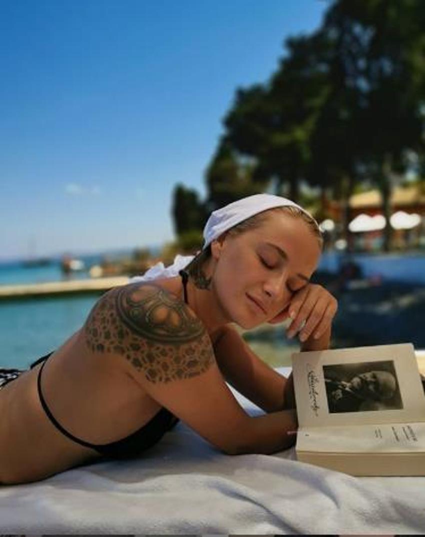 Didem Soydan'ın takipçisine verdiği yanıt olay oldu!