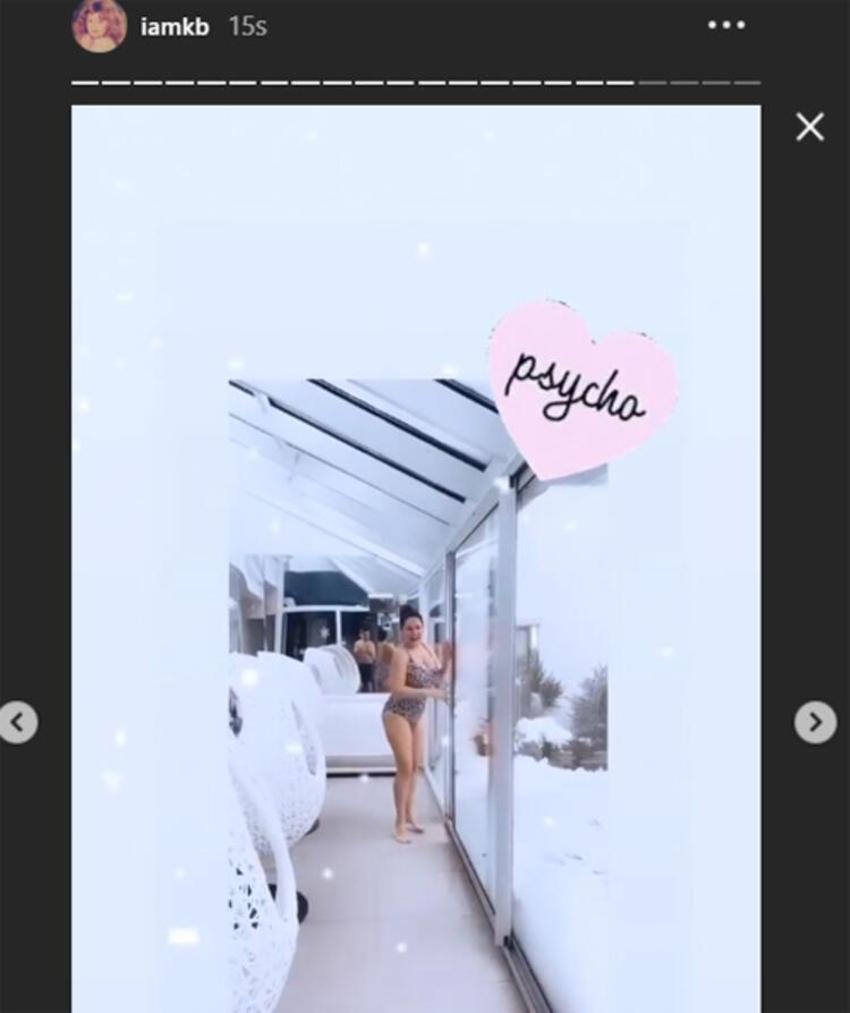 Kelly Brook, mayosu ve çıplak ayaklarıyla karlara koştu